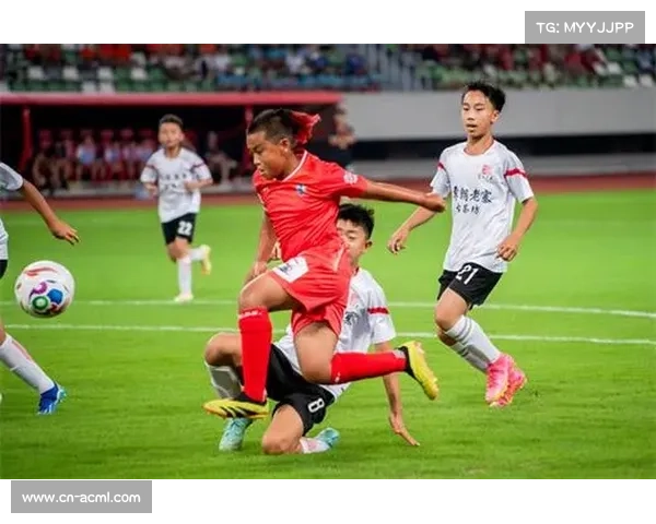 无锡新吴区“太湖音悦城杯”小学生足球比赛：700余名小将同场竞技